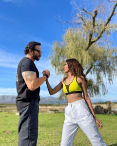 Aneri Vajani Instagram - Rohit sir … You Are Bae , Everyone else is Jaaaaa beee ☺️☺️☺️😆😆😆♥️♥️ 
And the Shoot begins !!! 💃 
 

@itsrohitshetty
#khatronkekhiladi12 
#KKK12
#colors 
@colorstv 
#rohitshetty