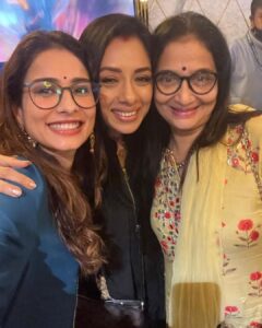 Aneri Vajani Instagram - Happiest birthday My RGM I love you with all my heart!!!!!! May you have the best day and the best year ever , you deserve the world and more ! ♥️🤗 
 
 
 
 
#anerivajani #rupaliganguly #birthdaygirl #birthdayvibes #ariesbond #missyou