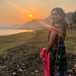 Aneri Vajani Instagram - March photo dump part two 😆💫🕺 #anerivajani #marchmadness #march #birthdaymonth #randomclick #gujrat #mumbai