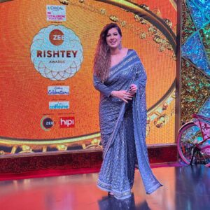 Anisha Hinduja Instagram - It was undoubtedly a memorable evening #zeerishteyawards  #zra #kundalibhagya #bonding #celebration