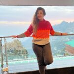 Anisha Hinduja Instagram - Happy New Year to all ❤️❤️ #welcome2023 #love #happiness #laugh #enjoy #behappy #gratitude