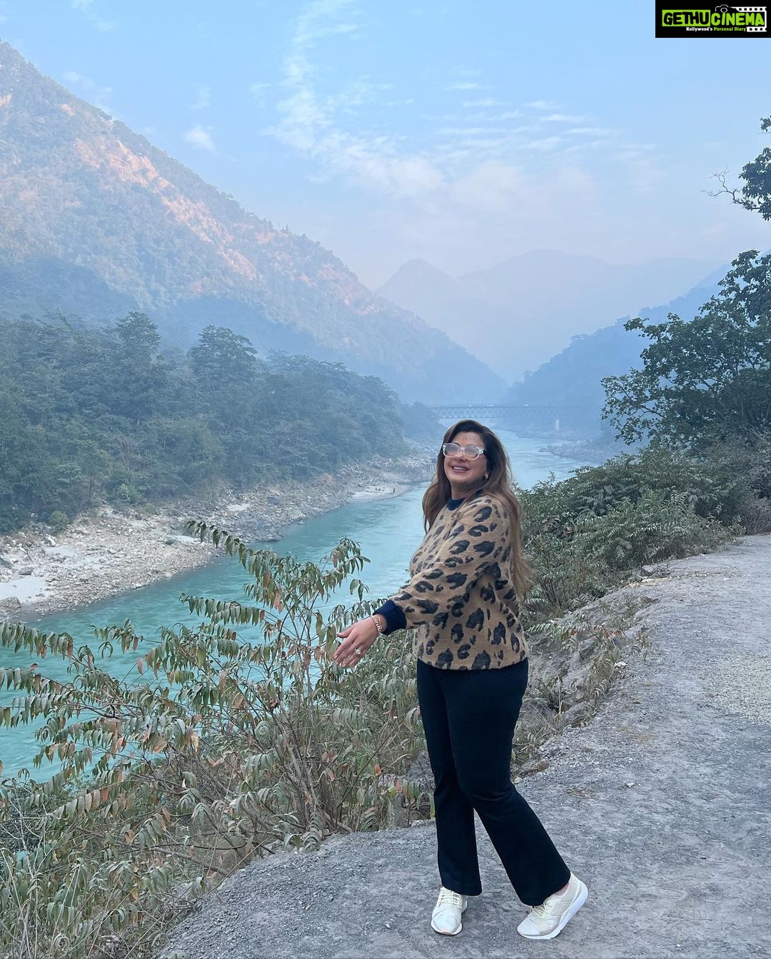 Anisha Hinduja Instagram - Spectacular #rishikesh #serenity #naturelovers #peaceofmind #beauty #myindia #spellbound ❤️❤️❤️❤️❤️ Rishikesh