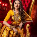 Anjum Fakih Instagram - NAVRATRI:- DAY 4 featuring @nzoomfakih as the Modern Indian Goddess where she represents the color YELLOW 💛 . Shoot Concept & Designed By:- @nehaadhvikmahajan @bridalsbynam . 💄MUA , Hair & Styling :- @nehaadhvikmahajan . 📸:- @luvisrrani . 🥻Saree :- @kankatala_ . 💍Jewelery :- @pooja_diamond . Makeup :- @maybelline . Managed By :- @allboutcommunication . #anjoomfakih #srishti #kundalibhagya #makeup #ootd #nehaadhvikmahajan #makeupbyme💄 #nammakeovers #bride #to #be #bridal #look #bridalmakeupartist #destinationweddingmakeupartist #weddingmakeup #hair #hairstyling #nammakeovers #bollywood #television #makeupartist #mumbai #traveller #all #over #the #globe