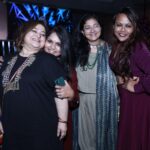 Anjum Fakih Instagram - Few from the night #fambam . Styled by @nehaadhvikmahajan Hair @chirlarajeswari Decor @dadreamcatchers @khanujapriyanka 📸 @aashishkambliphotography Hospitality @sushantgjabare @maddyamethhyystofficial Amethhyyst