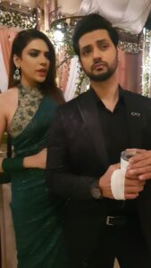 Anjum Fakih Instagram - Raja ki kayi saari biwiyan hain..🤣@nzoomfakih 
#shaktiarora