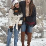 Anjum Fakih Instagram - And we made some memories today… with my chutku… #snowgirls #gangtok #sikkim #anamfakih #anjumfakih P.s : Missing #Anhit 🥹❤️ Tsongmo Lake