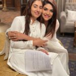 Anjum Fakih Instagram - Hai anokha inka rishta… Pyar to hai Aur takraar bhi thodi… Khatti meethi jaisi bhi hai Ye hai Priya Maitri ki jodi… . #badeacchelagtehain2 #sonytv #priya #maitri Killick Nixon Studios, Chandiwali