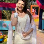 Anjum Fakih Instagram - May the festival of Holi brings immense happiness,good fortune & add vibrant Colors to your life… Happy Holi 🤗❤️