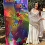 Anjum Fakih Instagram - May the festival of Holi brings immense happiness,good fortune & add vibrant Colors to your life… Happy Holi 🤗❤️