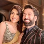 Anjum Fakih Instagram - @nakuulmehta you promised me that you will suggest a good caption for this post & then you got busy ! Jeeju ho to aise 🤪🤗 #badeacchelagtehain2 #ramjeeju #maitri