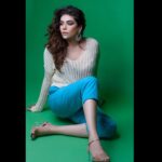 Anjum Fakih Instagram - Mane Ghana Kasoota Lage Se… 💙💙💙 #anjumfakih #babyfakih Photography: @praveenbhat Styling @sheltun_khumhring Makeup @shekhar3101