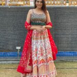 Anjum Fakih Instagram - #poonjaykishaadi Styled by @shailjaanand Outfit by @aashiluthrastore Clutch by @aclutchstory Assisted by @mahakhirani07