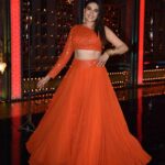 Anjum Fakih Instagram - I promise… something fun coming your way !! Stay tuned… @zeetv #zeekutumb #comingsoon #cantwait Styled by @sacorina P.s : I swear they made me write this… little do they know that we already know what’s coming up super soon he he… #Zeerishteyawards2021 #ZRA2021 🤪❤️