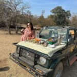 Anjum Fakih Instagram - Breakfast scenes can’t get better than this… Ready to end the safari & the excitement… #junglesafari #penchnationalpark #penchtigerreserve #nagpur #maharashtra #madhyapradesh #turiagate #anjumfakih Pench Tiger Reserve - Madhya Pradesh, India