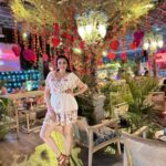 Anjum Fakih Instagram - Couldn’t ask more this love month than celebrating the day at the most amazingly beautiful @roofberriesbandra with that lip smacking food and mouth drooling cocktails… #allaboutlastnight #valentinesday . . . Special thanx to @itsmekapilbadsiwal for hosting me and @maverick.communication01 for making the evening even more special… A big #shoutout to Kapil and his entire team… superb hospitality… thank you for the warmth and love… more power to y’all Love and huggs ❤️❤️❤️ Roofberriesbandra