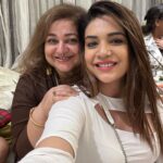 Anjum Fakih Instagram - All about last night… #christmas2022