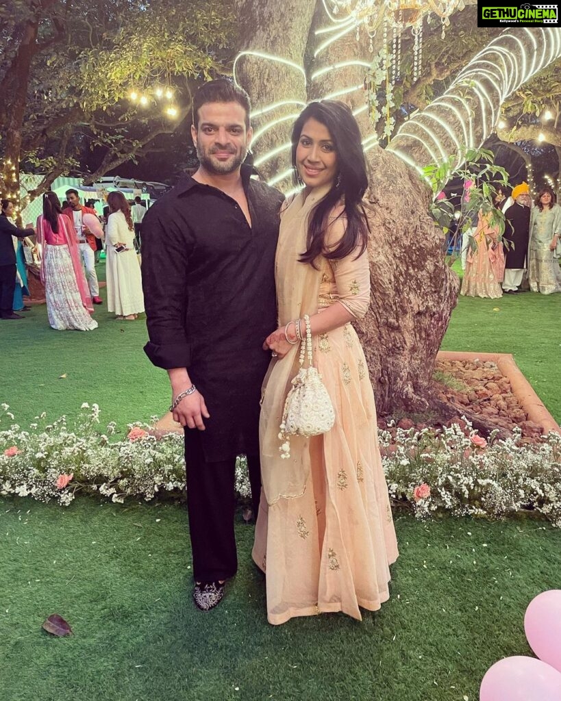 Ankita Bhargava Patel Instagram - Story Of Every Mommy Daddyz Life … 👨‍👩‍👧 #weddingshenanigans