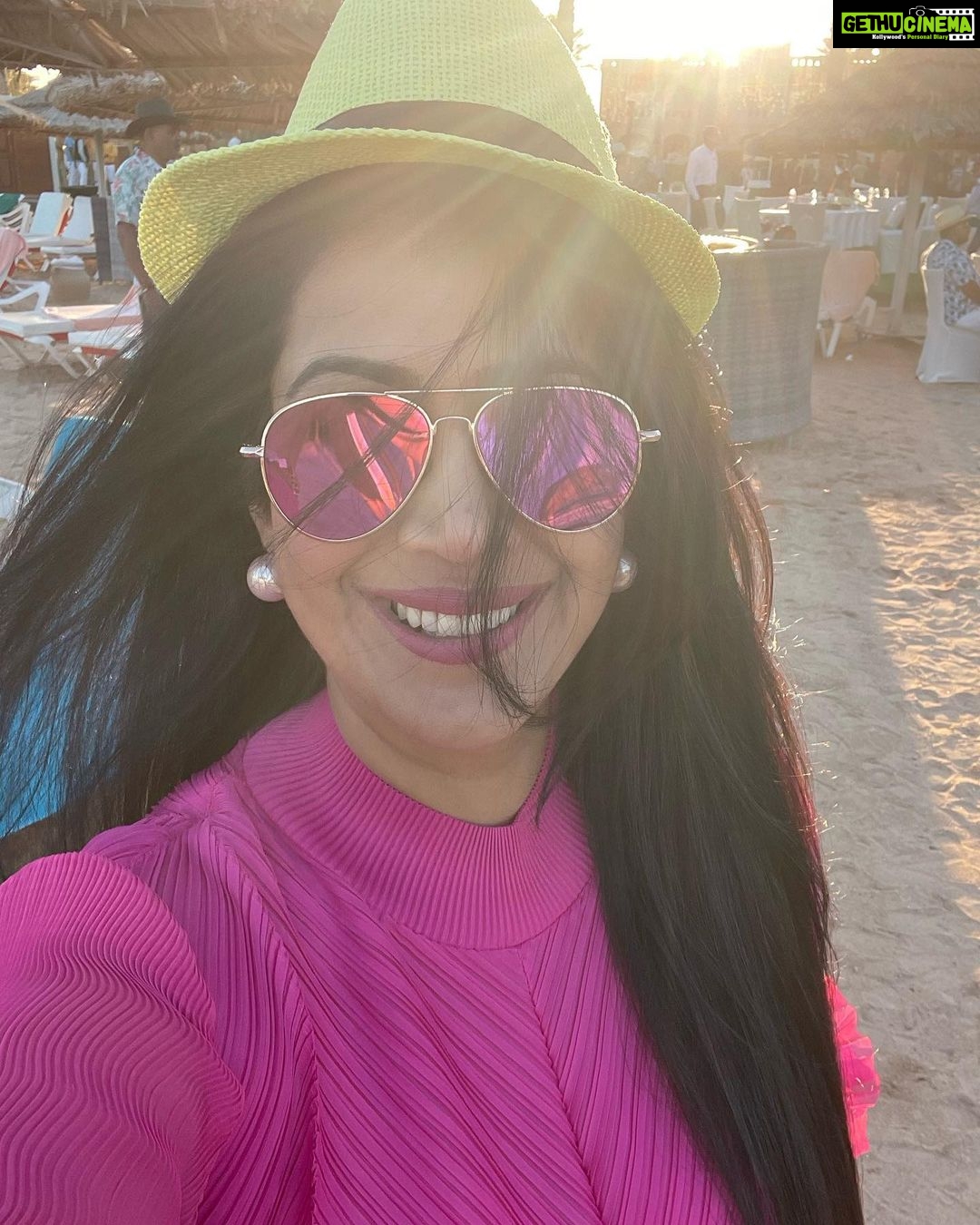 Ankita Bhargava Patel Instagram - Cover Me In Sunshine ☀️ Beach Bar at Rixos Sharm El Sheikh