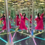 Ann Sheetal Instagram - 😇 #PraisebetomyGod #ThanksbetomyGod #Blessed . 📌 Jewel Changi . #changi #jewelchangiairport #reels #fun #wanderlust #wander #travel #pink #reelsinstagram #reelitfeelit