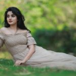 Ann Sheetal Instagram - ☀️ #ThanksbetomyGod #PrisebetomyGod #blessed P.C @ameensabil Outfit @tosh_fabartistry MUAH @vikramanvijitha #fairytale #fantasy #gown #peace
