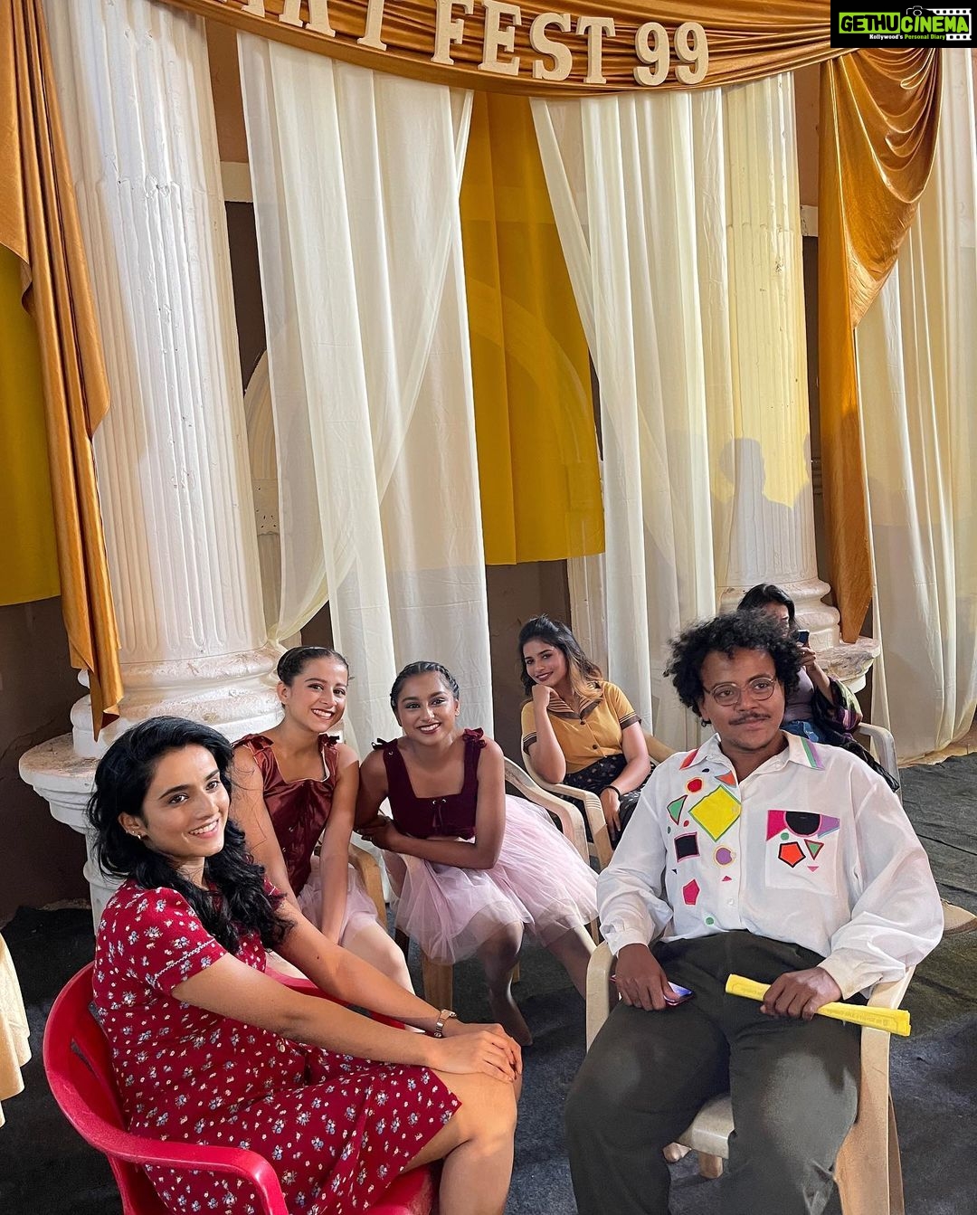 Ann Sheetal Instagram - Had the most fun with this wonderful team 🥰 Kaaka Kadha was an absolute fun ON & OFF screen ! This 2 days shoot was just too short but will always be special ❤️ I thank each and everyone that’s part of this team from the bottom of my heart ♥️ @vaisaghh , @pawanalex ,@pradeepcarbon , @rahim_yaser_arafat ,@balaji.subramanyam , @pavithrakumar07 , @amudhanpriyan, @ishwerya_sivakumar , @shruthimanjari , @_nishaaapradeep_ , @snookieedookiee , @mubina_maideen and the entire team of Kaaka Kadha 🥰🥰🥰 #ThanksbetomyGod #PraisebetomyGod #Blessed #kaakakadha