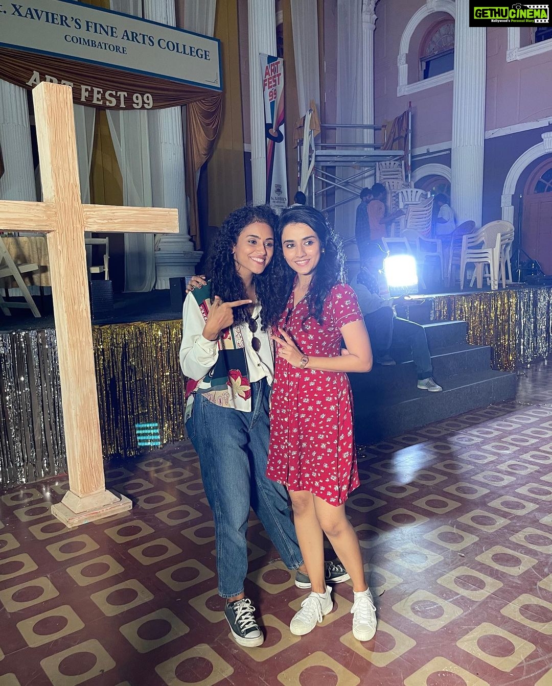 Ann Sheetal Instagram - Had the most fun with this wonderful team 🥰 Kaaka Kadha was an absolute fun ON & OFF screen ! This 2 days shoot was just too short but will always be special ❤️ I thank each and everyone that’s part of this team from the bottom of my heart ♥️ @vaisaghh , @pawanalex ,@pradeepcarbon , @rahim_yaser_arafat ,@balaji.subramanyam , @pavithrakumar07 , @amudhanpriyan, @ishwerya_sivakumar , @shruthimanjari , @_nishaaapradeep_ , @snookieedookiee , @mubina_maideen and the entire team of Kaaka Kadha 🥰🥰🥰 #ThanksbetomyGod #PraisebetomyGod #Blessed #kaakakadha