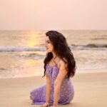 Ann Sheetal Instagram - Summer is here ☀️ #ThanksbetomyGod #PraisebetomyGod #Blessed 📷 @__finni__ #beach #summer #goodvibes #happy