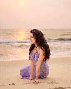 Ann Sheetal Instagram - Summer is here ☀️
#ThanksbetomyGod #PraisebetomyGod #Blessed 

📷 @__finni__

#beach #summer #goodvibes #happy