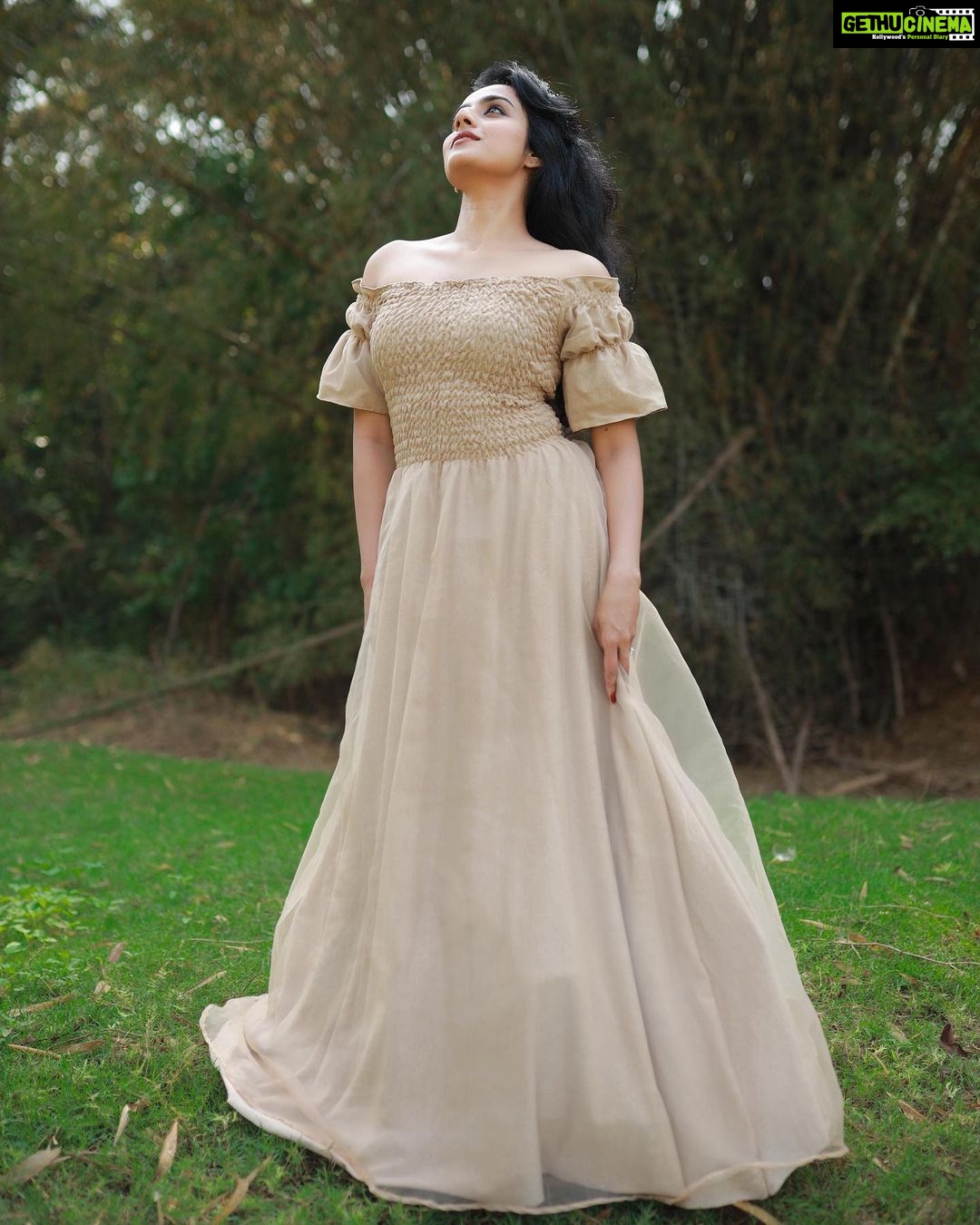 Ann Sheetal Instagram - In the woods, somewhere…. #ThanksbetomyGod #PraisebetomyGod #Blessed P.C @ameensabil Outfit @tosh_fabartistry MUAH @vikramanvijitha #cottagecore #fairytail #mood #fashiongram #gowns #weddinggown #wedding #fantasy #fairycore #fairyaesthetic #aesthetic #aesthetic