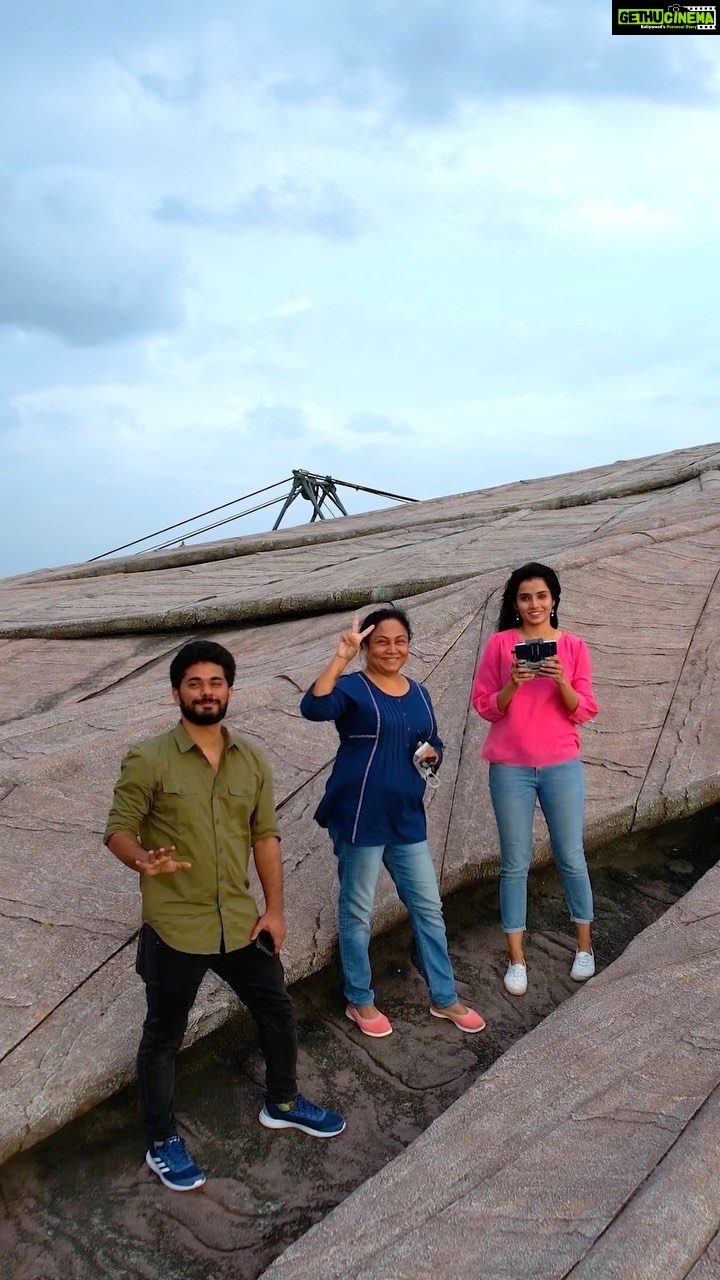 Ann Sheetal Instagram - “Stay close to people who feel like sunlight “ #ThanksbetomyGod #PraisebetomyGod #Blessed Location @jatayuearthscenterofficial , Kollam Contact +91 9778414178 #reel #reelitfeelit #wander #travel #friends #dosti Jatayu Earth’s Center