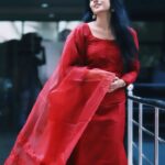 Ann Sheetal Instagram - ❤️❤️❤️ #ThanksbetomyGod #PraisebetomyGod #Blessed 🎥 @eventuraweddingevents @ricordi.__ Outfit @styledivalabel #reel #reelitfeelit #reelkarofeelkaro #happy #reelsinstagram #red #reddress #reelsindia #reelsinsta