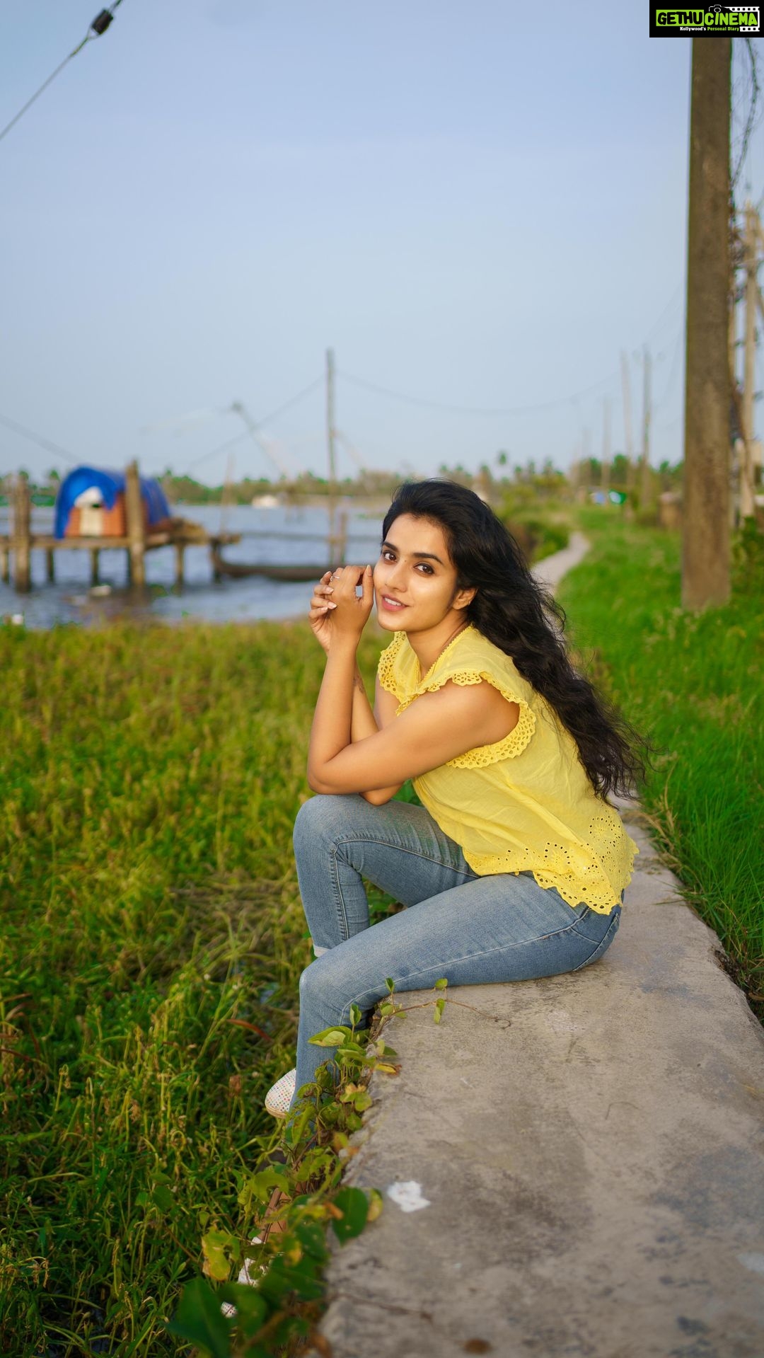 Ann Sheetal Instagram - God's beautiful gift is this life itself and this world around us⤠#ThanksbetomyGod #PraisebetomyGod #Blessed škumbalangi #reel #emotion #peace #reelit #heaven #reelkarofeelkaro #reelslovers #reelsinsta #moodygrams #moody #keralagram #keralaš“ #keralagodsowncountry #keralatourism #keraladiaries #Wander #travelreel #travel #reelitfeelit Kumbalanghi Kayal