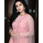 Ann Sheetal Instagram - 🌸 Outfit @thunnal #ThanksbetomyGod #PraisebetomyGod #Blessed #KINNERASANI #trailerlaunch . . . . . . . #hyderabad #prettyinpink #indianattire #indian #traditional #ootd #portrait Hyderabad