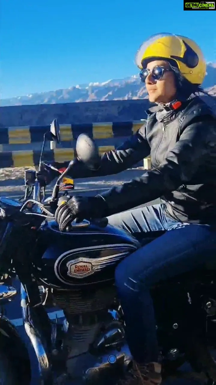 Ann Sheetal Instagram - Just go with the flow... you'll reach where you're meant to... #ThanksbetomyGod #PraisebetomyGod #Blessed 🎥 @bineeshchandra #reel #reelit #reelkarofeelkaro #mightyhimalayas #reelitfeelit #himalayan #himalayas #leh #ladakh #bullet #bulletlover #bulletjournal #bulletlovers #ad #highonlife #minifilm #shoot #shootfilm #shootschenanigans #himalayanbikers #himalayanrider #biker #bikergirl Leh Ladakh - The Land of High Passes