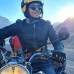 Ann Sheetal Instagram - Fun shoot for @muthoottuminifinanciers #ThanksbetomyGod #PraisebetomyGod #Blessed 📷 @bineeshchandra #leh #wander #travel #ad #adfilm #shoot #bullet #bulletlovers #bulletlover #mountains #mood #lehladakh #ladhakdiaries #shooting Leh Ladakh - The Land of High Passes
