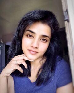 Ann Sheetal Instagram - When GOD gives you an new beginning,  it starts with an ending.
Be THANKFUL for closed doors . They often guide us to the right one. 
#ThanksbetomyGod #PraisebetomyGod #Blessed 
#happynewyear 
#happy #random #newbeginnings