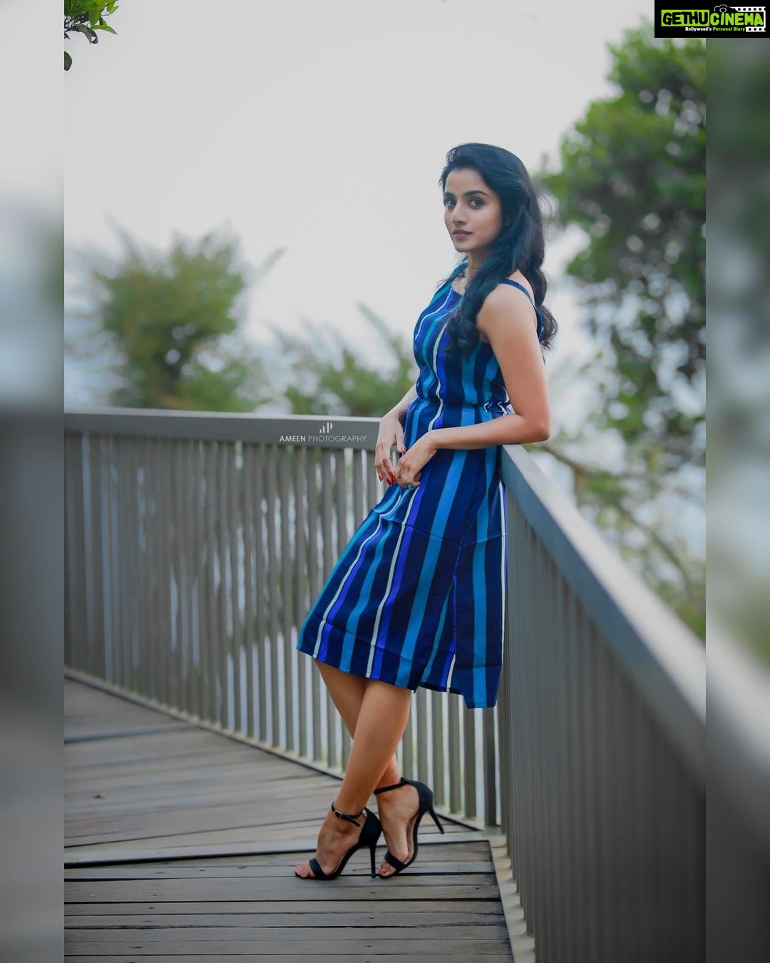 Ann Sheetal Instagram - π@ragamayamunnar π @darice_trendz π· @ameensabil , @eventuraweddingevents π @vikramanvijitha #ThanksbetomyGod #PraisebetomyGod #Blessed #ootd #blue #lines #happy #wander #travel #travelguide Ragamaya Resort and Spa