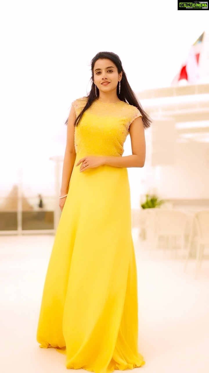 Ann Sheetal Instagram - Happy 😊 ✨️ #ThanksbetomyGod #PraisebetomyGod #Blessed . Outfit @paris_de_boutique . . . . . . . . . . . . . . . . . . . . . . . . . . . . . . . . . . . . . . . . . . . . . . . . . . . . . . . . . . . . . . . . . . . . . . . . . . . . . . . . . . . . . . . . . . . . . . . . . . . . . . . . . . . . . . . #reels #reelsinstagram #instagram #trending #viral #explore #love #instagood #explorepage #tiktok #reelitfeelit #india #photography #fyp #reel #instadaily #reelsvideo #fashion #memes #foryou #reelkarofeelkaro #music #trendingreels #insta #instagramreels #diwali