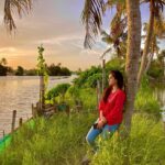 Ann Sheetal Instagram - Collect moments not things✨♥️ #ThanksbetomyGod #PraisebetomyGod #Blessed . 📸 @__finni__ . . . . . #nature #eveningvibes #goldenhour #peace #wander #wanderlust #nature #kerala