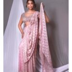 Anupriya Goenka Instagram - Kuch Lamhe.. 🌸 Saree-@kaaishabyshalini Pr- @papillonpublicrelations @ruhaninakra Hmu @kahkashaaaan Stylists- @stylebyrahilraja @arshadjrofficial Jewellery- @the_jewel_gallery 📸 @photographybybela
