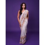 Anupriya Goenka Instagram - Love being a woman!!! 🤗🤗♥️♥️ Stylists- @stylebyrahilraja @arshadjrofficial Saree- @niveditasaboocouture Pr- @papillonpublicrelations Jewellery- @the_jewel_gallery 📸 @shahzadbhiwandiwala Hmu @kahkashaaaan