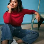 Anupriya Goenka Instagram - Posted @withrepost • @graziaindia Anupria Goenka is evolving. The actor, who has worked in Tamil and Hindi film industries and starred in hits like Tiger Zinda Hai and Padmaavat, tells us that her experiences in the last few years have helped her become a better actor and individual. While most actors look for meaty roles that show off their acting prowess, Goenka primarily views acting as just a medium for great storytelling. Anupria is wearing an extra fine merino ribbed turtleneck sweater, baggy jeans, both, @uniqloin; U-shaped hoops, gold plated pearl spiral ring, stackable statement ring, all, Tanzire; quilted sneakers, Aldo Photograph: Neha Chandrakant Fashion Director: Pasham Alwani Words: Barry Rodgers Hair and Make up: Pratiksha Nair Assisted by (styling): Nahid Nawaaz #UNIQLOin #LifeWear #FallWinter #Knitwear #GraziaIndia #Magazine #DigitalCover #Bollywood #Actress #anupriagoenka #anupriagoenkastyle
