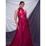 Anupriya Goenka Instagram - Let the present, present it self to you and be a present it’s supposed to be!! 💕💕 @filmfare @abhisheksharmastudio @atelierclout @stylebyrahilraja @arshadjrofficial @nehaseehra @yashdeeps7 @shahzadbhiwandiwala