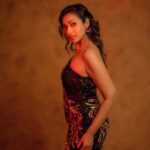 Anupriya Goenka Instagram - ♥️ @upgradebya Stylists- @stylebyrahilraja @arshadjrofficial Jewellery- @the_jewel_gallery Heels- @monrowshoes @id8mediasolutions Pics @arindamsikdar Hmu @kahkashaaaan 🤗🤗