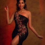 Anupriya Goenka Instagram - I know too late in posting this.. but it’s never too late to enjoy fashion and credit team work!! For @gqindia ♥️ Outfit- @upgradebya Stylists- @stylebyrahilraja @arshadjrofficial Jewellery- @the_jewel_gallery Heels- @monrowshoes @id8mediasolutions Pics @arindamsikdar #limitededitionbyvee #boldlycomfortable #monrowshoesandaccessories #monrowheels