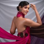 Anupriya Goenka Instagram - Old ooops, vintage is gold, oooops, pink!!! Outfit: @abhisheksharmastudio @atelierclout 🥰 Love love to this fab team, love you guys.. thank you for making this so much fun!!! ♥️ Stylist: @stylebyrahilraja @arshadjrofficial Makeup @nehaseehra assisted by Isha Hair @yashdeeps7 📸 @shahzadbhiwandiwala Jewellery: @the_jewel_gallery #AbhishekSharma X #AnupriaGoenka #AtelierClout #loveallaround #teameffort #fabteam