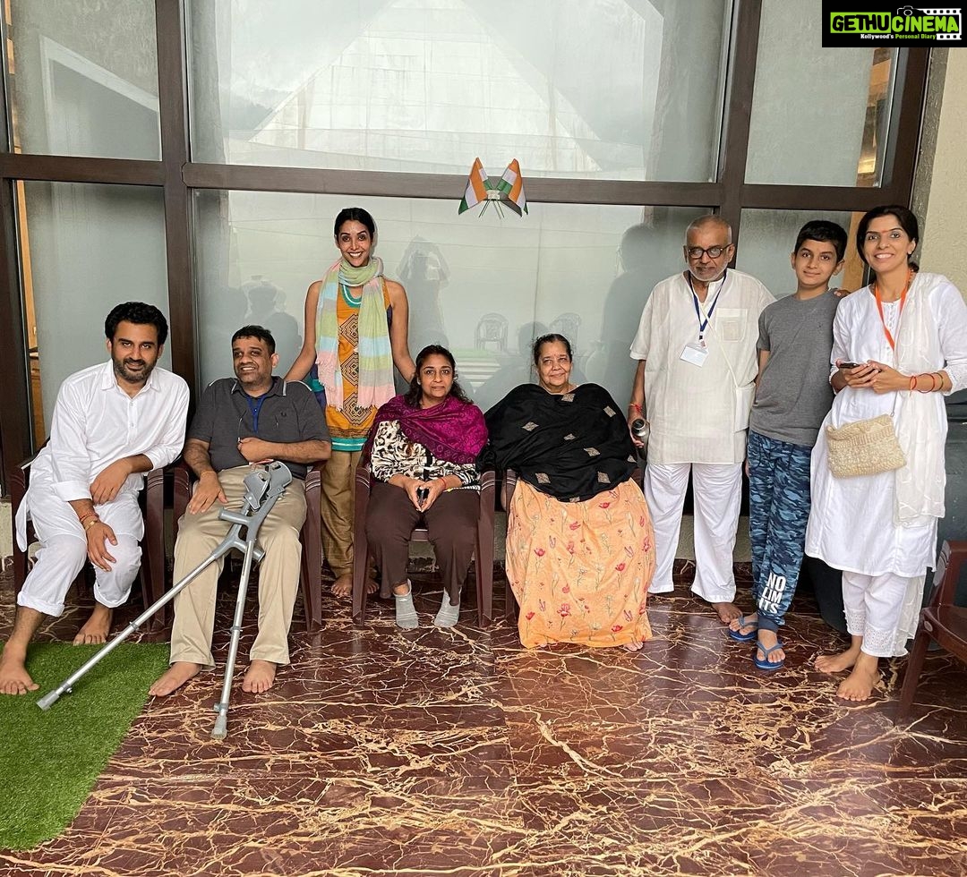 Anupriya Goenka Instagram - As we celebrate our 75th Independence Day. I pray that we all find independence from our fears, judgements, thinking patterns developed in years and embrace love, understanding, trust and breaking patterns/ old habits. Last 3 days were most beautiful for me. To see my family go thru a spiritual process together. We all were accepting, changing, flowing and glowing. 😀😀 3 most invigorating days we have spent together in a while. Thank you @aaditipohankar for introducing me to bodh. For being my guide and medium and hence my family’s. @iamroysanyal @actortrupti #nivi for being my companions during bodh2 and so amazing you all were there yesterday too mystically. Thank you Parn ji @Mitra.parn.official for the much needed guidance and insight. Shrestha ji @maitreyi_shreshtha for being there and holding our hand throughout. Dixit ji, for constantly giving me support and assurance. Shashi ji, Anupriya ji, Vandana ji and entire Maitribodh parivar for so much love and support and for taking care of my parents and brother so dedicatedly. And Maitreya Dadashriji for everything @maitreya_dadashreeji #shantikshetrapremgiriashram