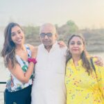 Anupriya Goenka Instagram – Finally me and my father are steering together and heading in the same direction 😂🤗👏

@grapecounty