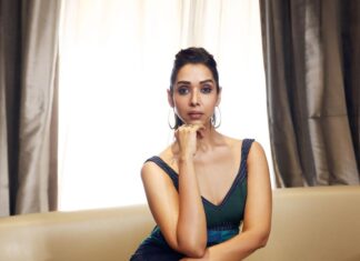 Anupriya Goenka Instagram - Sometimes you gotta be the beauty and the beast!! Nicki Minaj Stylists- @stylebyrahilraja @arshadjrofficial Outfit- @linetribe_ Jewellery- @blingthingstore Hair - @hairbykhushimehta Image - @shruu_t #promotions #aashram #style #fyp