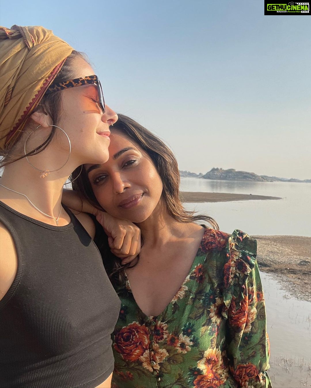 Anupriya Goenka - 33K Likes - Coco and me….❤️🥂
We met at a tango class and it took us just one meeting to form a deep connection.. that would make me travel to a city to meet her and her to stay back a few more days in a country to meet me..
N we continue to tango…
miss you @coco_b_gutschi ❤️
Safari, lunch and candle light donning at @whcheetahgarhresort - I miss this place!
Wearing at @_shrutisancheti - green dress @poshaffair.co - red dress
#friendship #photodump #holiday #memories